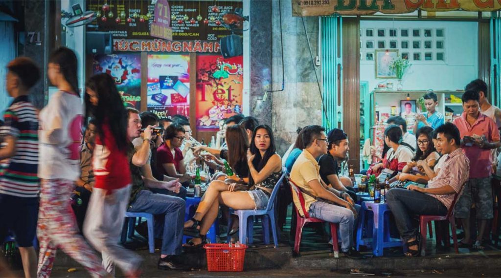 Eten op straat in Ho Chi Minh City