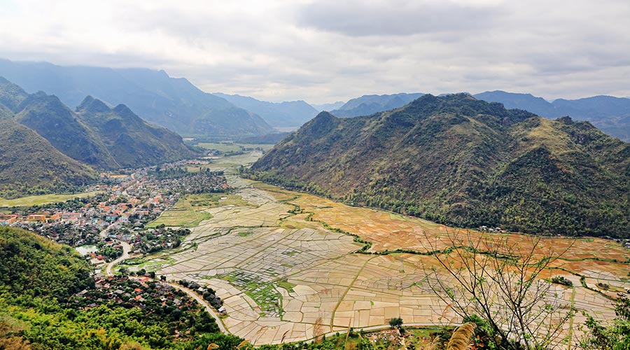 Thung Khe pass in Mai Chau