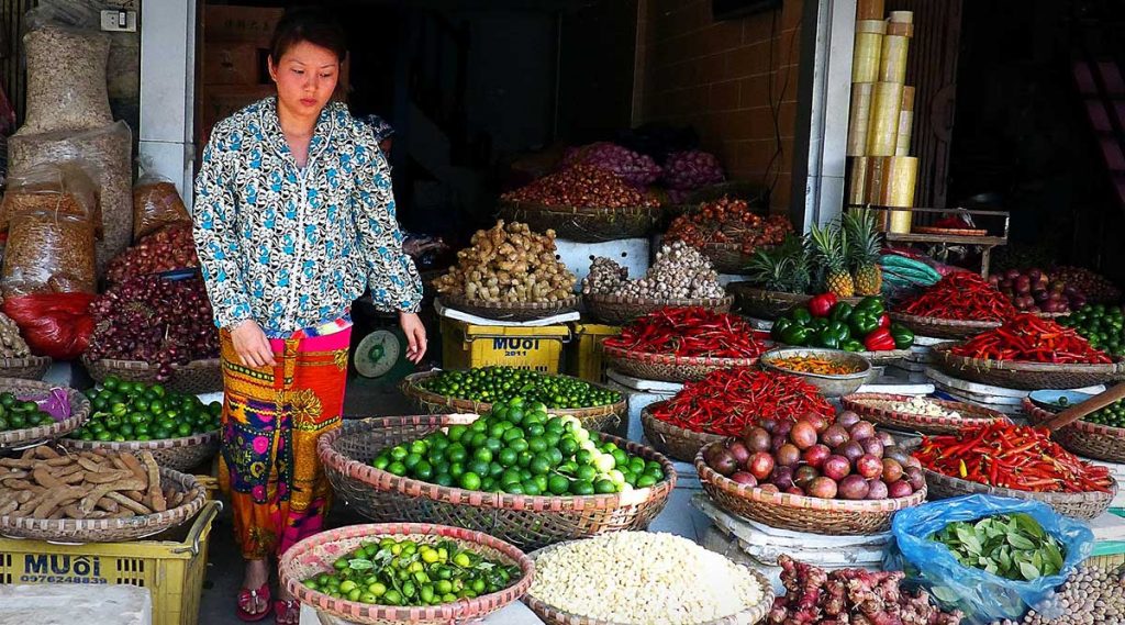 Dong Xuan Market