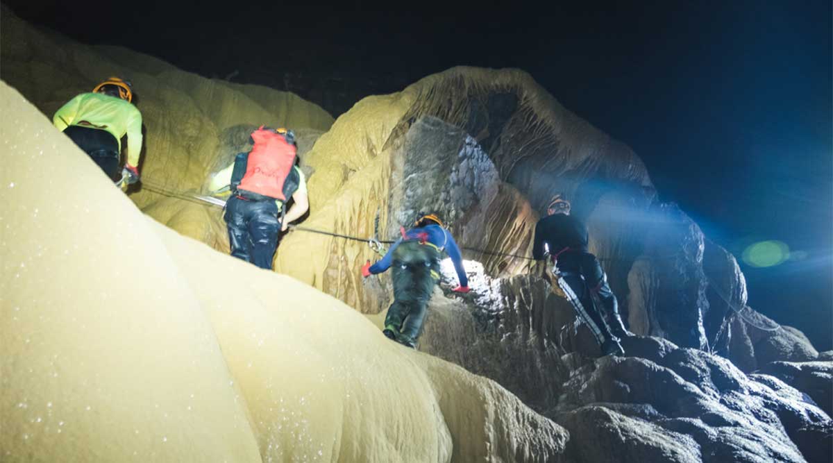 Hang Va Cave in Vietnam