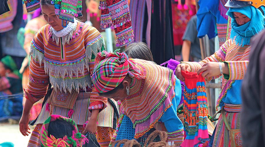 kleding op Bac Ha markt