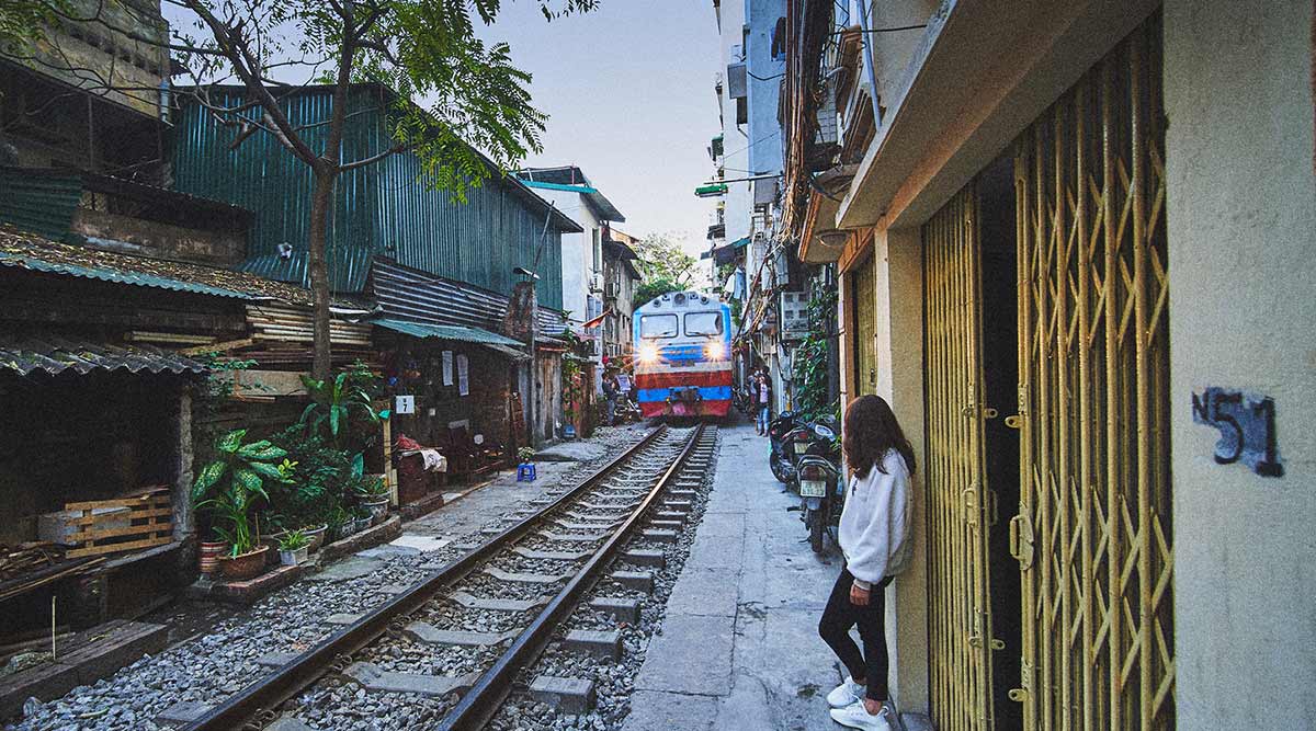 trein door Hanoi