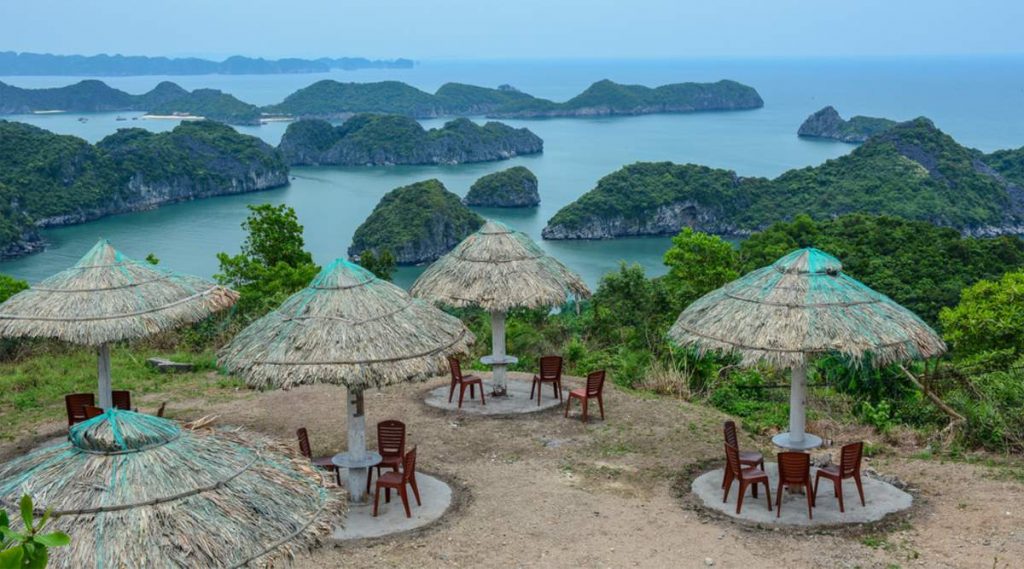 Cat Ba viewpoint