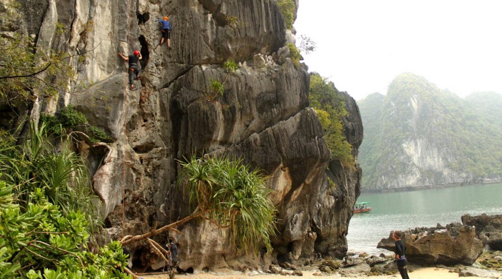 Rotsklimmen in Cat Ba