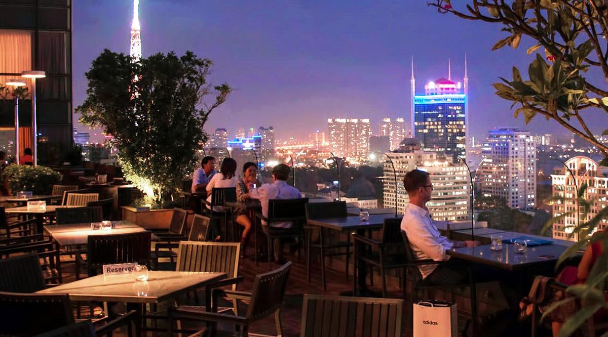 Shri Restaurant & Lounge