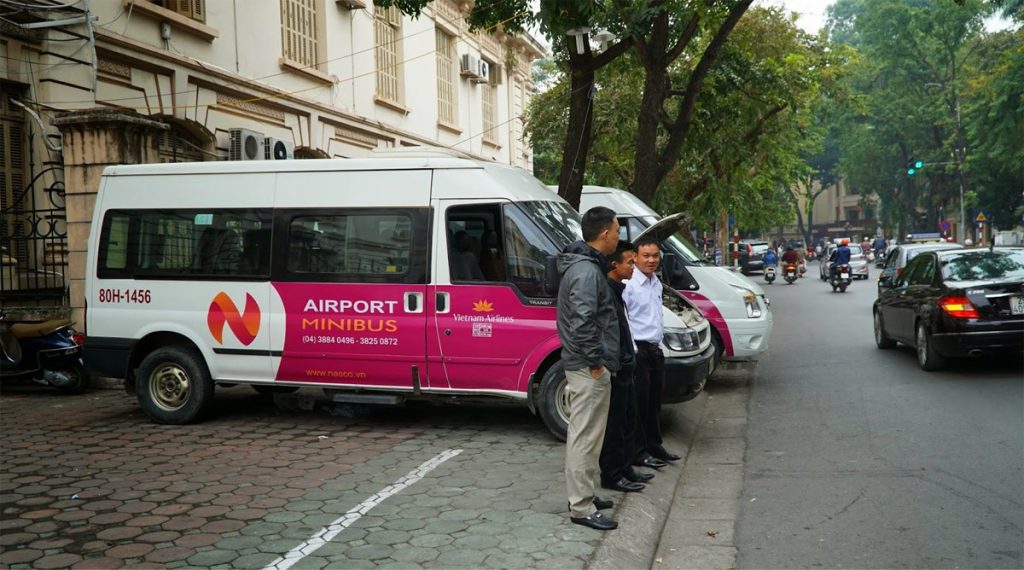 shuttle bus centrum naar vliegveld Hanoi