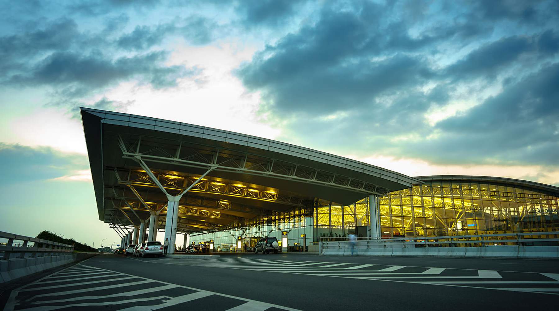 Van Hanoi vliegveld naar het centrum