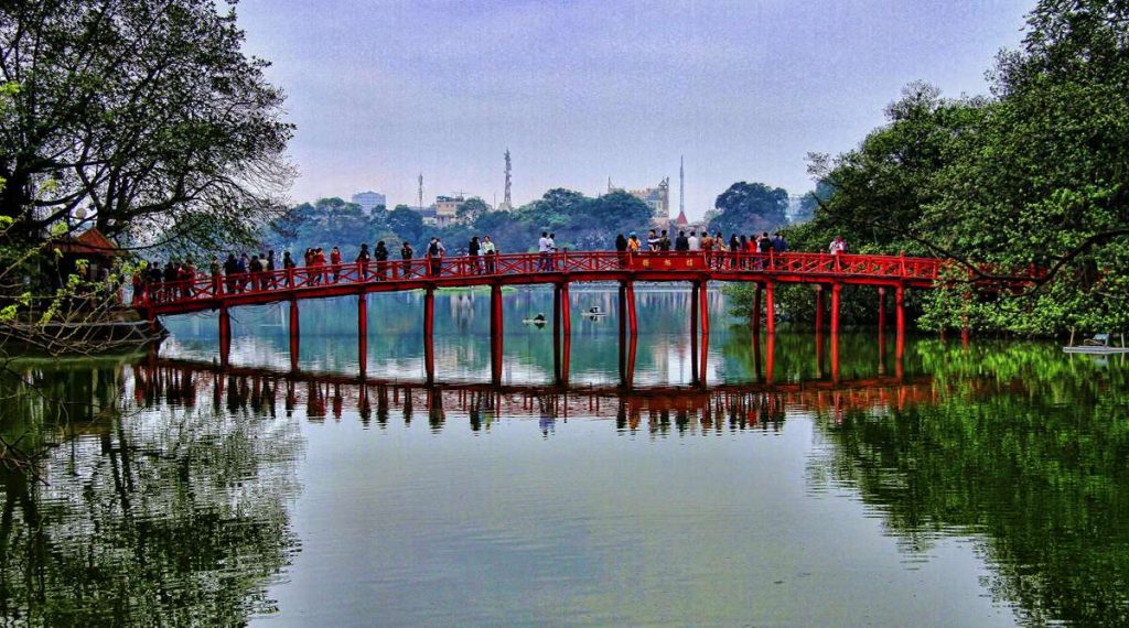 rode Huc brug Hoan Kiem