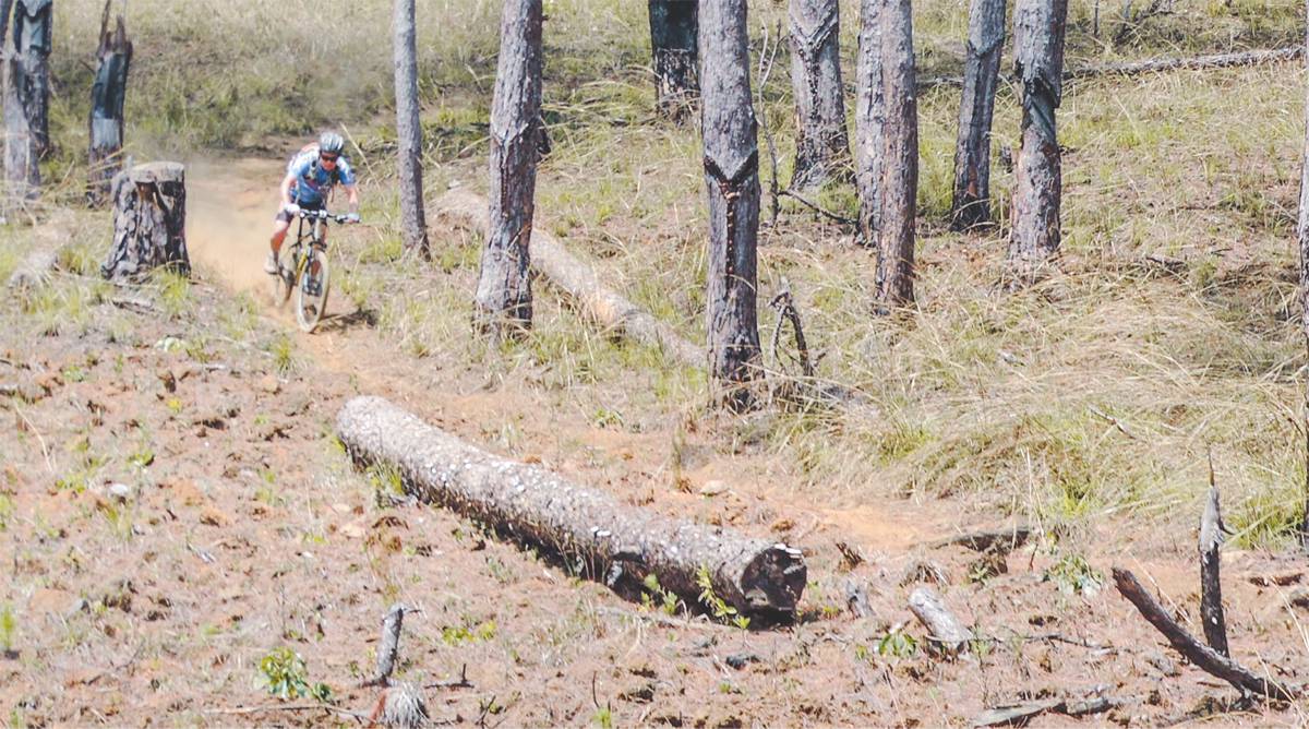 Crazy 8 mountainbiken in Dalat