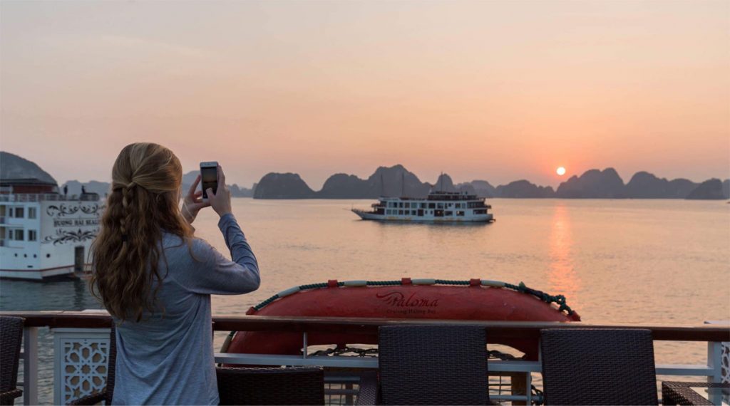 Bai Tu long Bay cruise