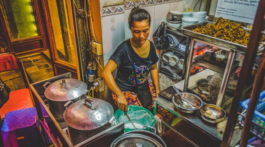 Hanoi street food tour