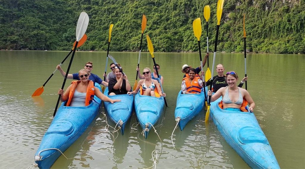 kajakken Halong Bay