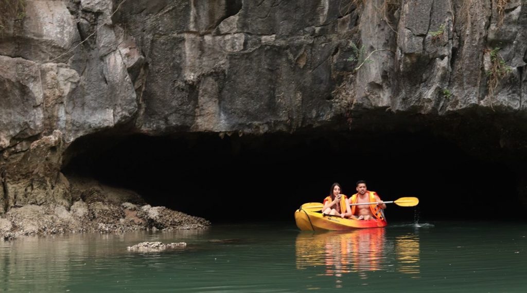 kajakken in Lan Ha Bay