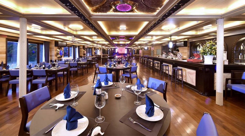 Halong Bay party cruise