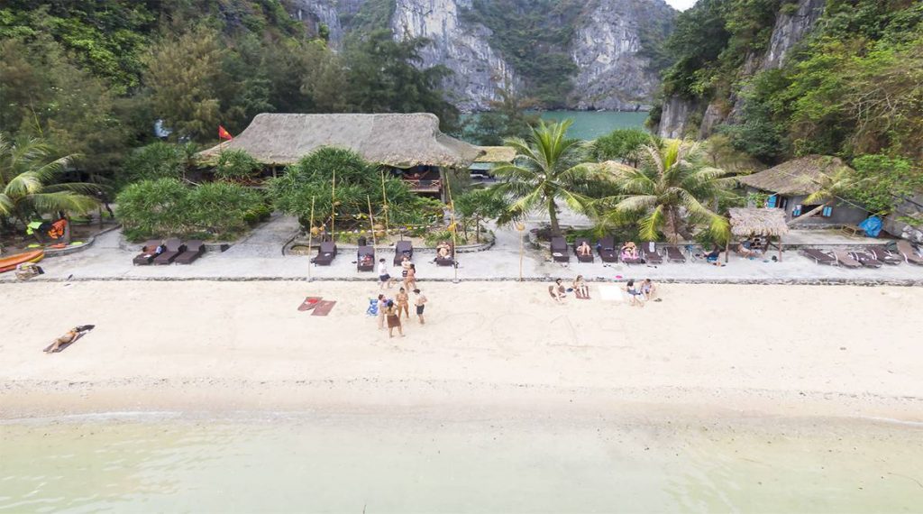 Halong Bay party cruise