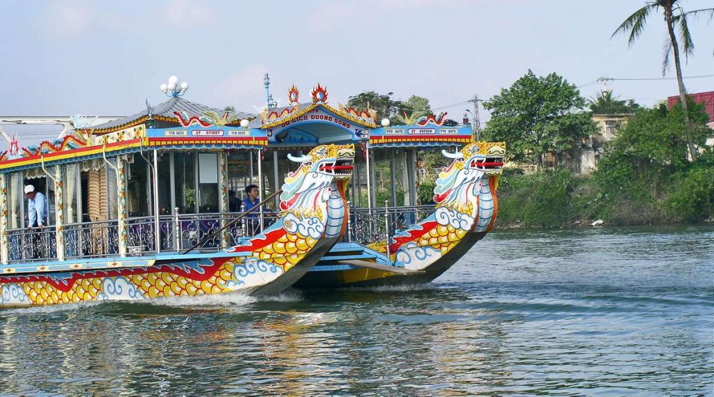 drankenboot tour Hue