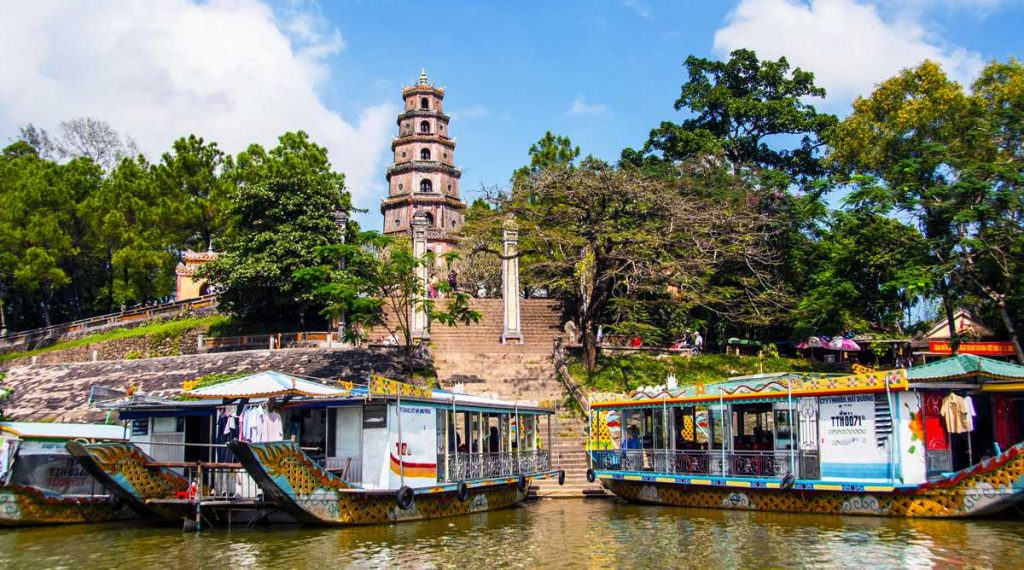 Parfumrivier tempel in Hue