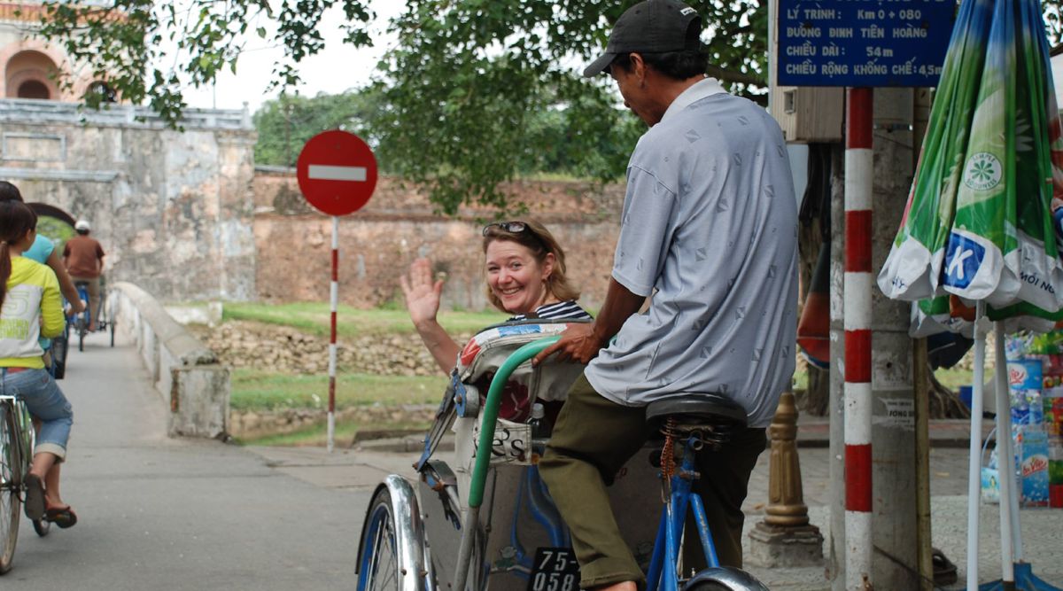 Hue cyclo tour