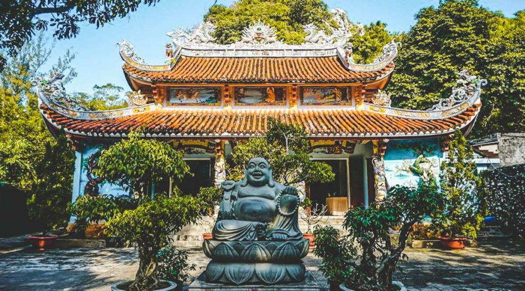 Marble mountain tour