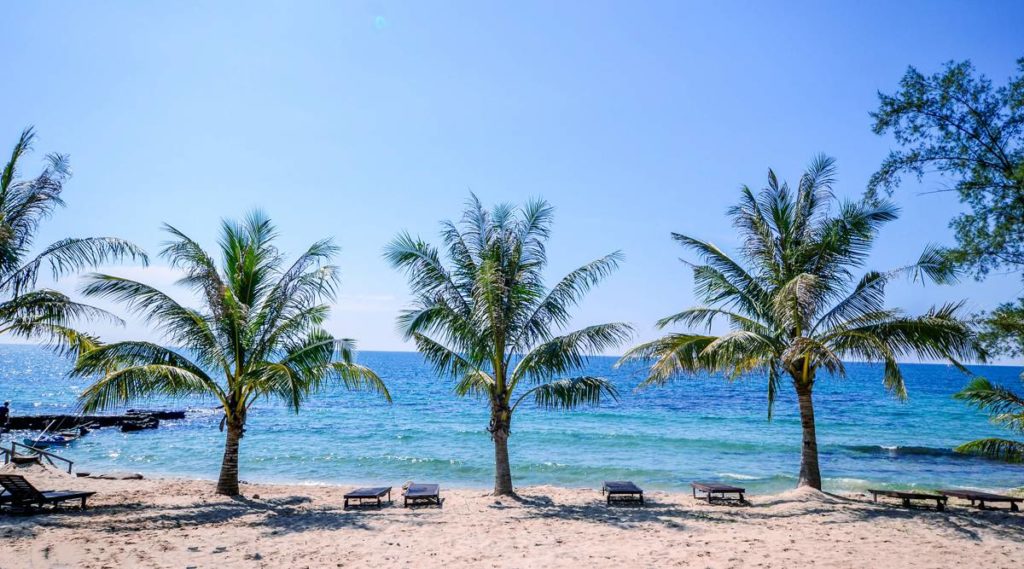 Vung Bau strand