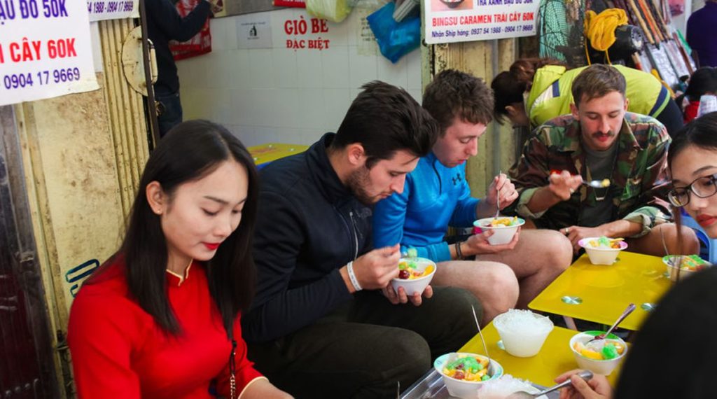 Hanoi street food tour
