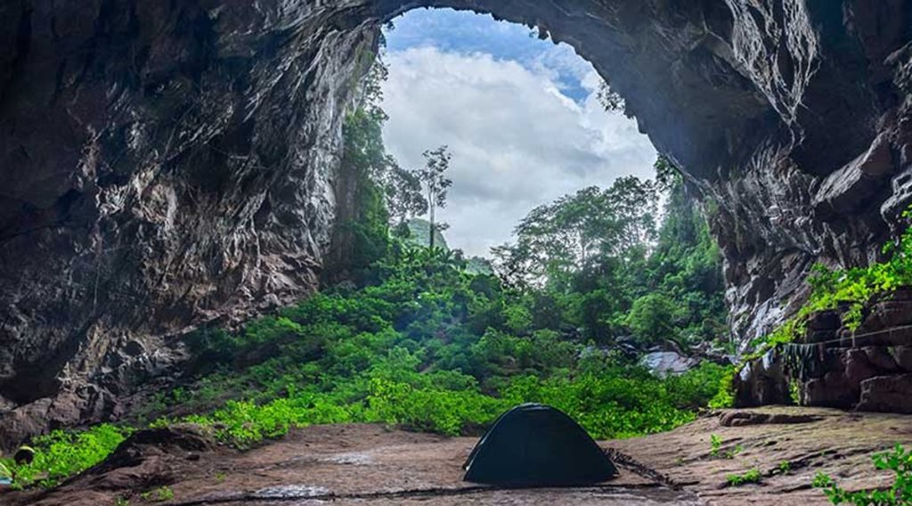 Hang Pygmy grot expeditie