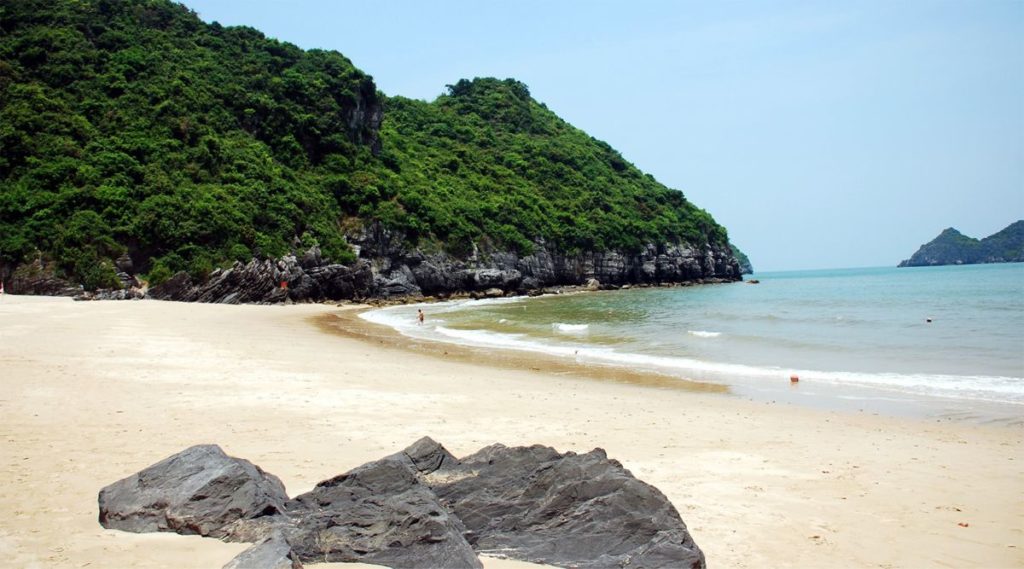 strand Cat Ba