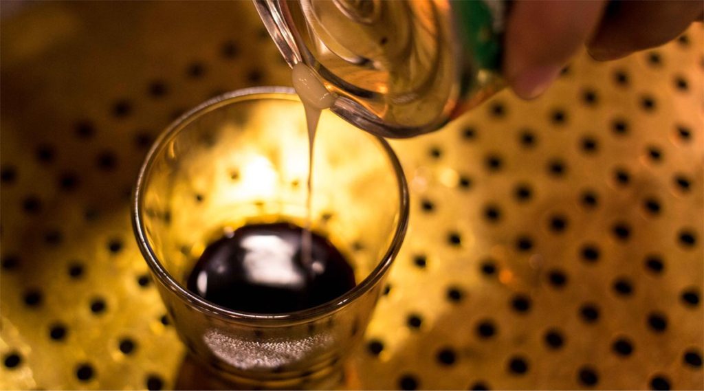 stap 7 Vietnamese koffie maken