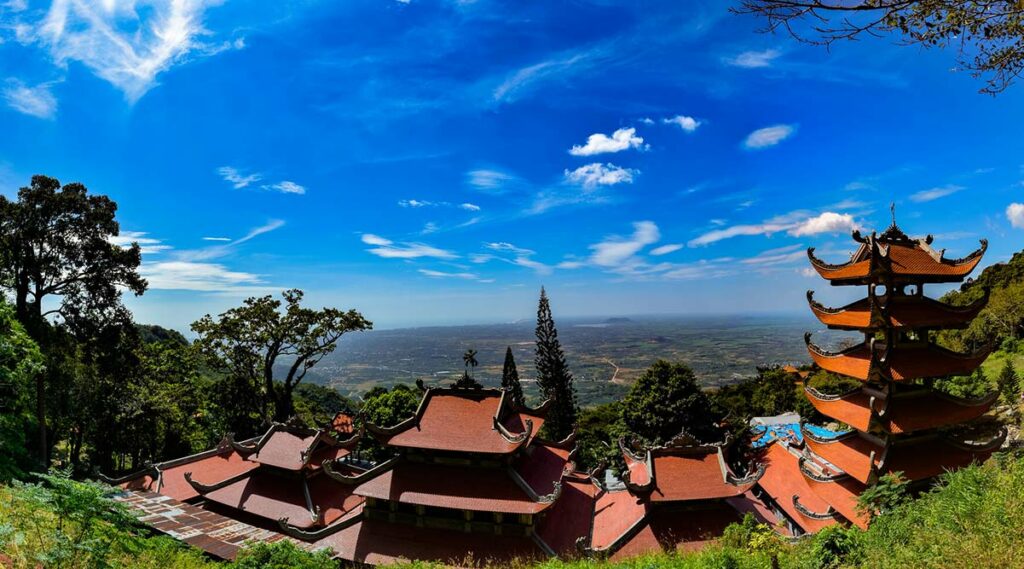 Ta Cu Boeddha berg Mui Ne