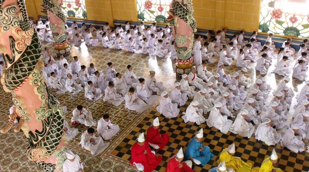 Cao Dai ceremonie 