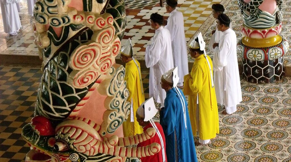 Cao Dai ceremonie 