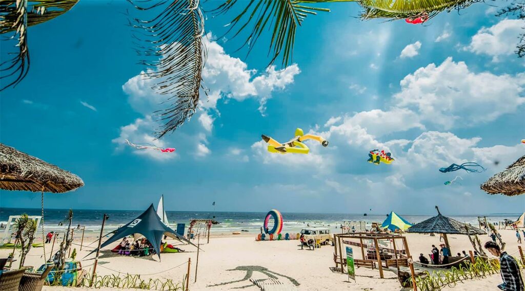 strand van Coco Beach Camp