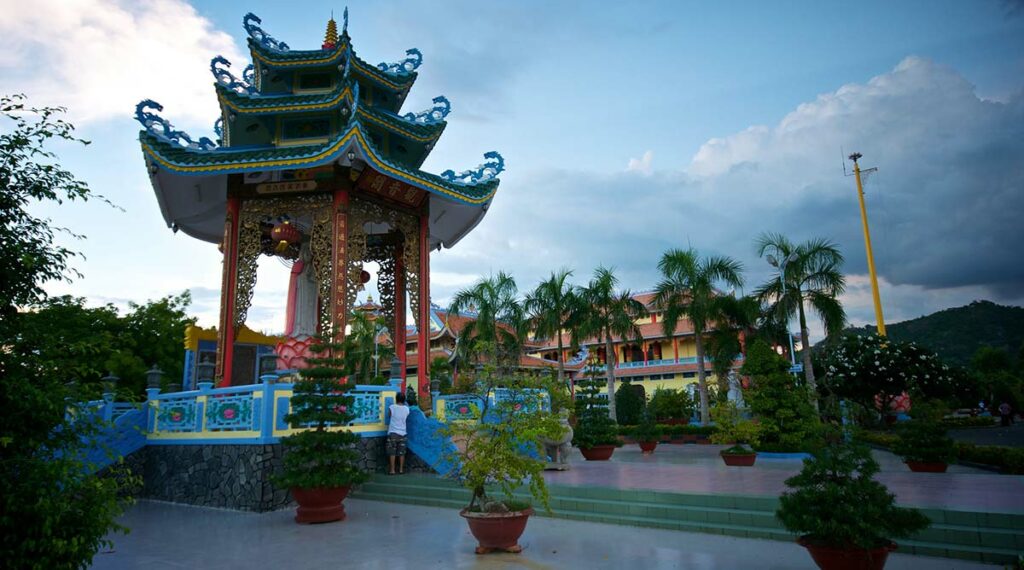 De tempel van Lady Chua Xu op Sam Mountain